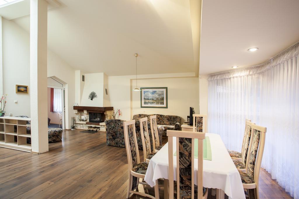 Relaks Domki Pod Gora Zar Miedzybrodzie Zywieckie Room photo